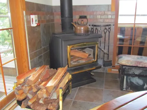 Ainslie Point Cottage interior impressions of vacation rental on Pender Island | Southern Gulf Islands | Canada